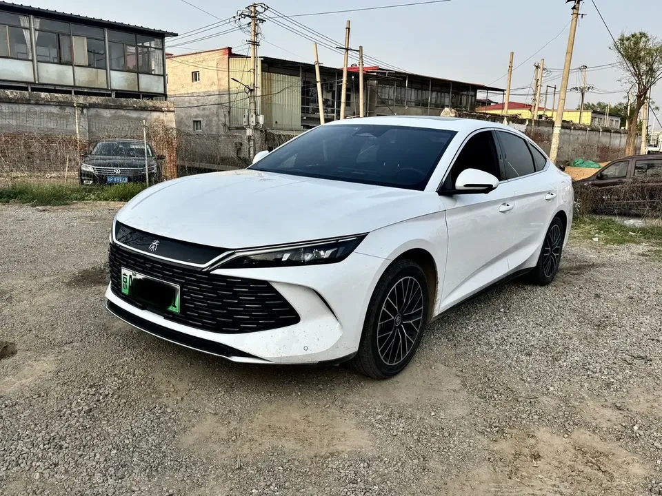 BYD Qin L DM 2024