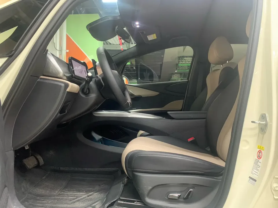 BYD Dolphin Smart Driving Edition 420KM Freedom Edition 2025 — миниатюра 3