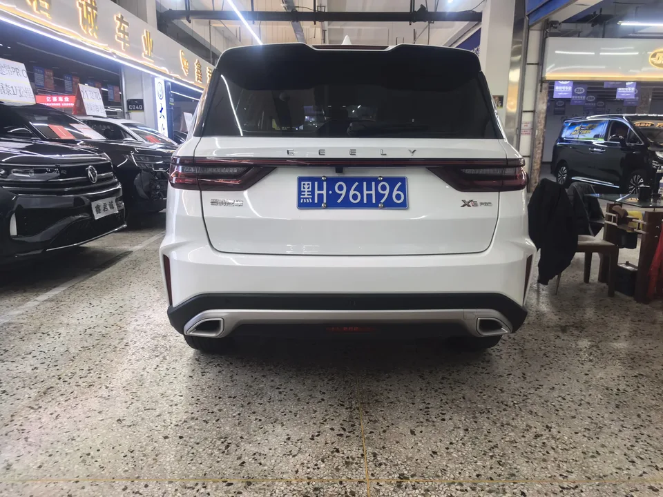 Geely Vision X6 PRO 1.4T Automatic Premium Edition 2023 — миниатюра 5