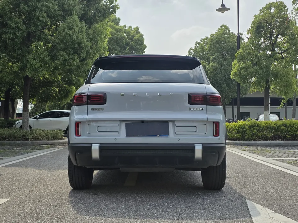 Geely ICON ICON 2023 Geely ICON 2023 1.5TD Chocolate Edition 2024 — thumbnail 4
