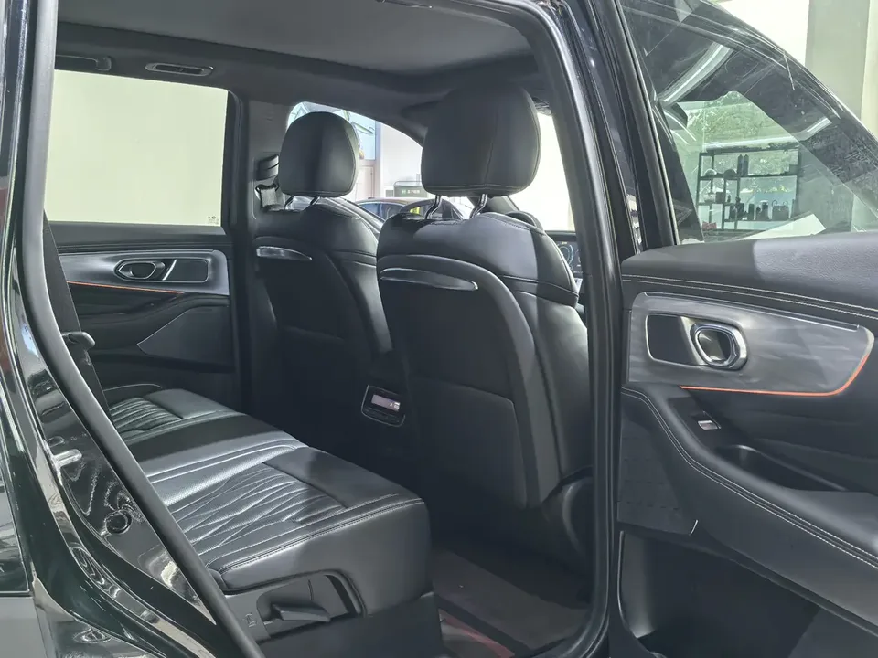 GAC Trumpchi GS8 Pilot Series 2.0TGDI 2WD Premium Edition 7 Seaters 2022 — миниатюра 5