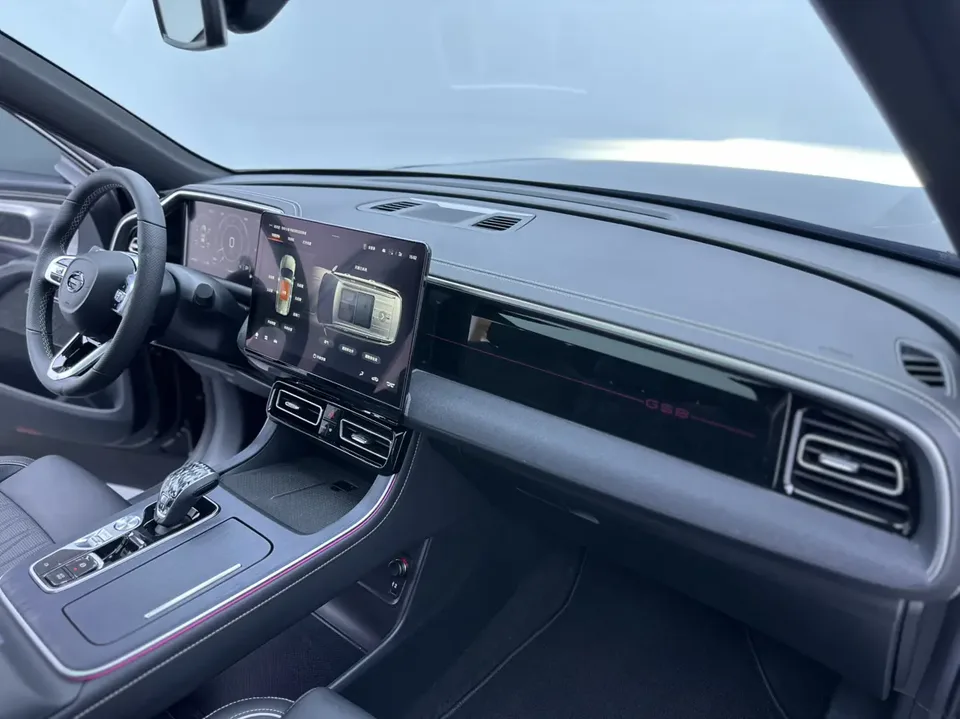 GAC Trumpchi GS8 Trumpchi GS8 2025 Pilot Series 2.0TGDI 2WD 5-seater Luxury Edition 2025 — миниатюра 5