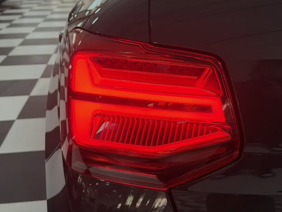 Audi Q2L Audi Q2L 2022 35 TFSI aggressive and dynamic model 2023 — миниатюра 3