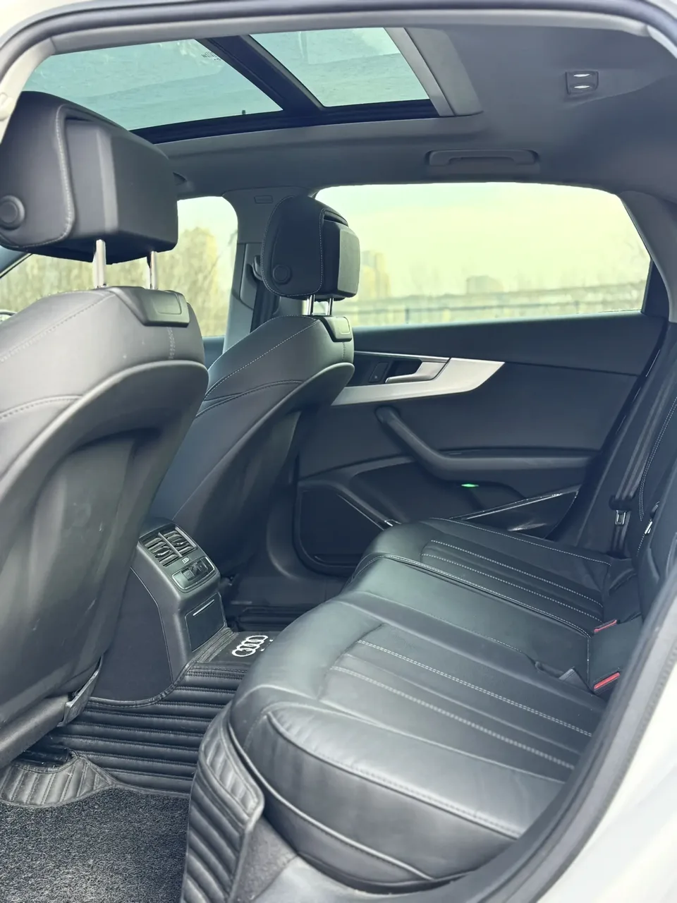 Audi a4 l Audi A4L 2022 40 TFSI Fashion Dynamic Edition 2022 — миниатюра 5