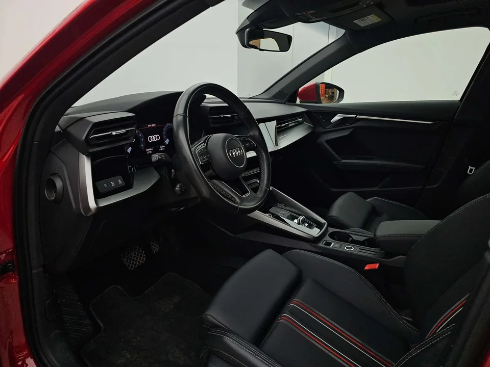 Audi A3 A3L Limousine 35 TFSI Fashion Sports 2023 — миниатюра 4