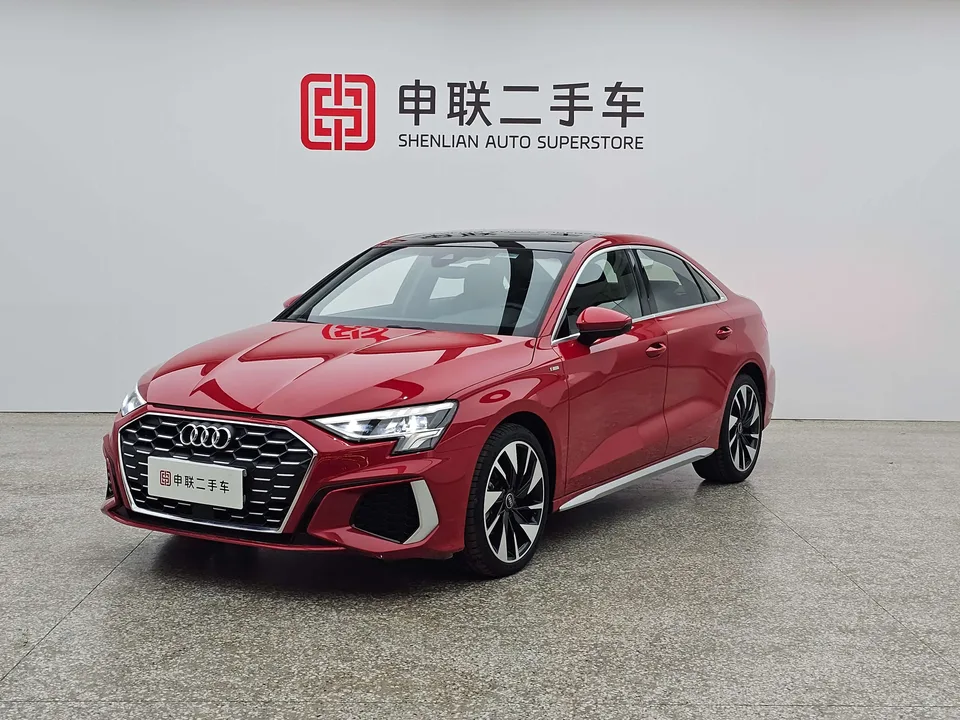 Audi A3 A3L Limousine 35 TFSI Fashion Sports 2023 — фото 1, купить с доставкой в Москву