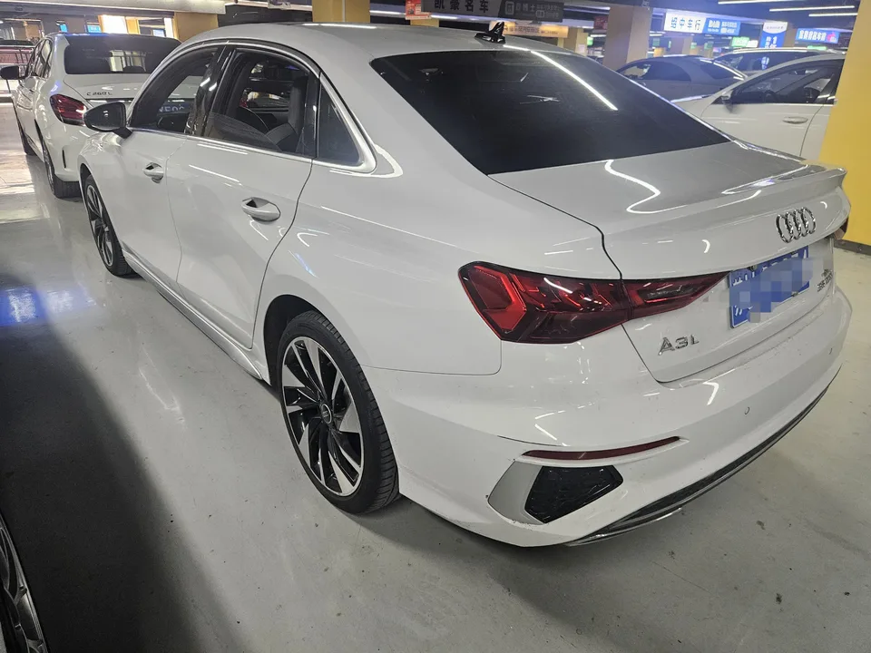 Audi A3 facelift A3L Limousine 35 TFSI stylish and sporty 2023 — миниатюра 4