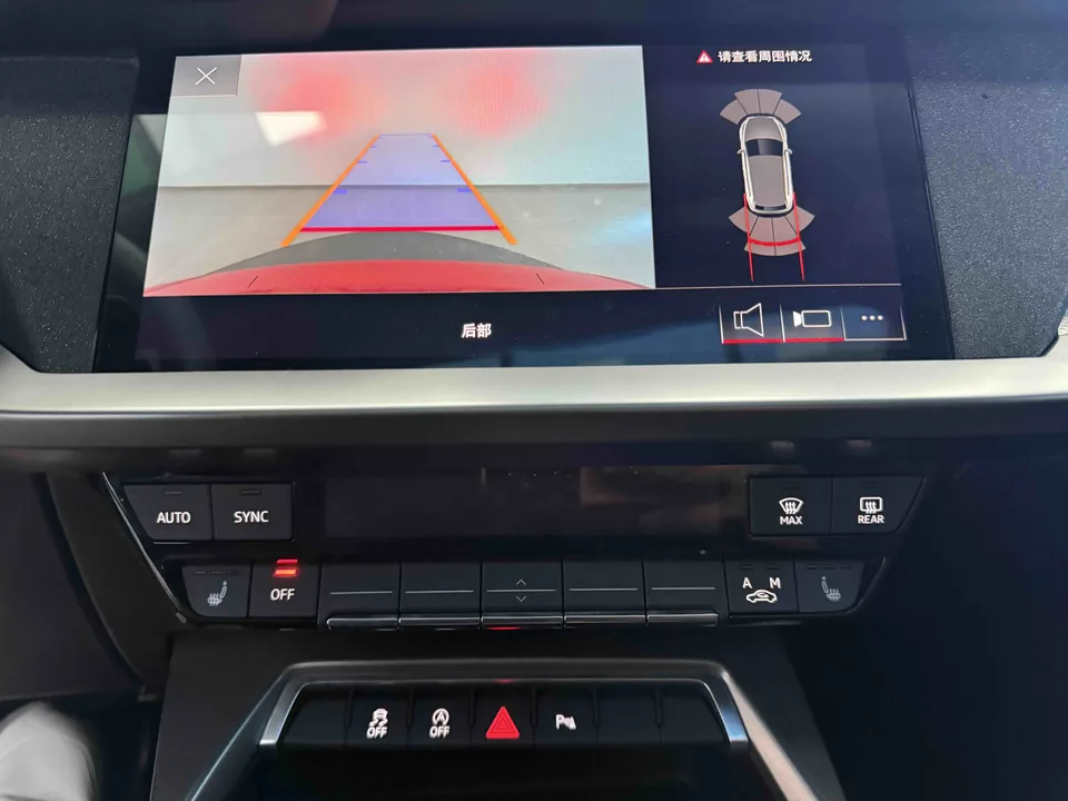 Audi A3 Sportback 35 TFSI stylish and sporty 2022 — миниатюра 4