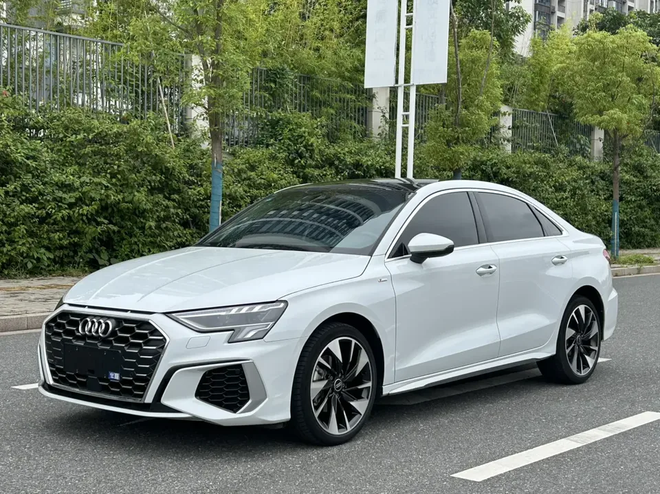Audi A3 A3 2022 A3L Limousine 35 TFSI Fashion Sports 2022 — photo 1, buy with delivery to Moscow