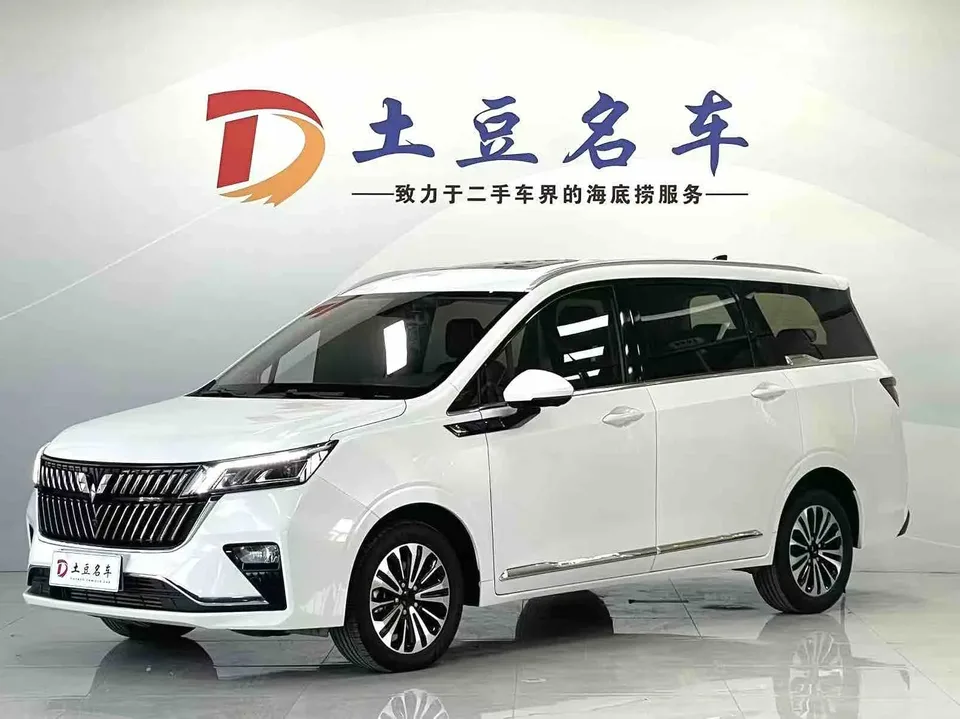 Wuling Jiachen Wuling Jiachen 2022 1.5T CVT Premium Flagship Model 2022 — фото 1, купить с доставкой в Москву