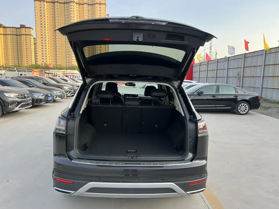 Volkswagen Tayron Tanyue 2022 280TSI 2WD Luxury Smart Edition 2022 — миниатюра 5