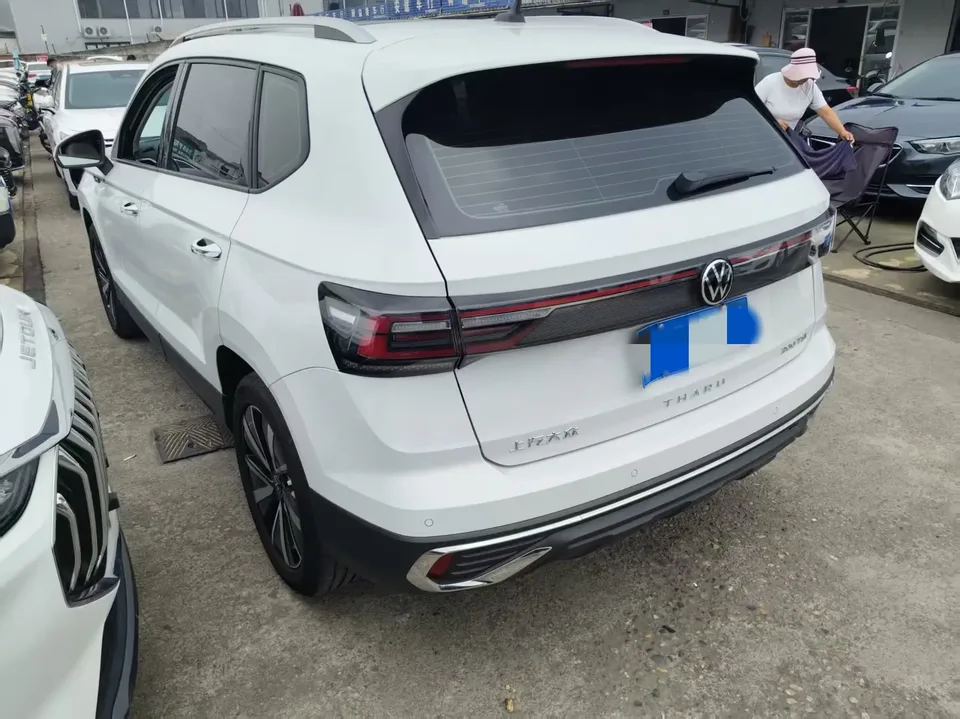 Volkswagen Tharu 300TSI 2WD Crescent Edition 2023 — миниатюра 4