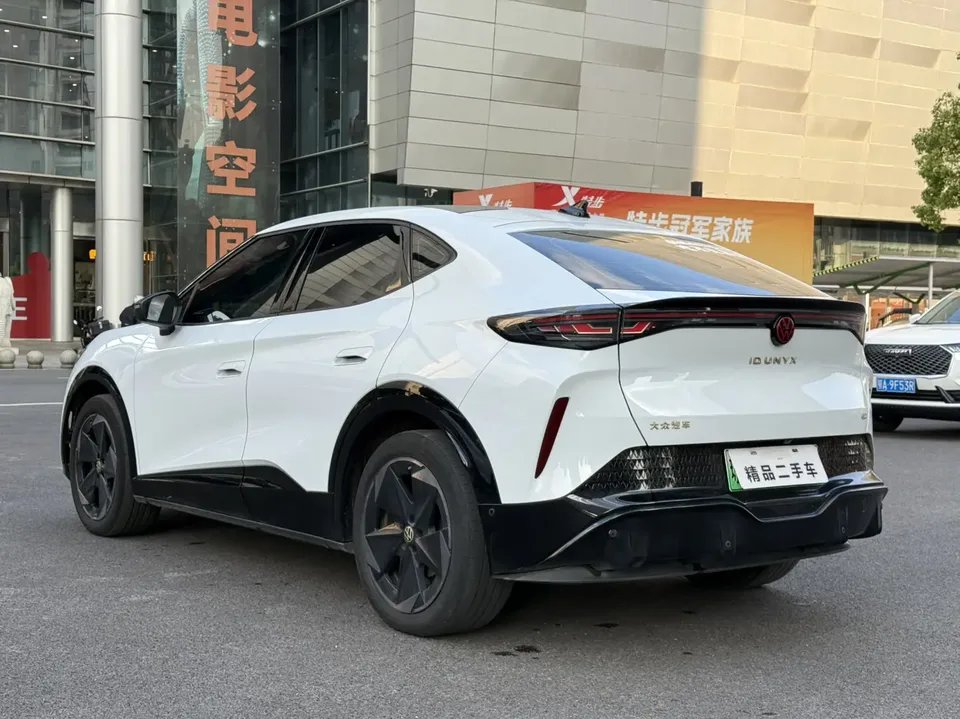 Volkswagen With the crowd06 Ultra facelift with long battery life 2025 — миниатюра 5
