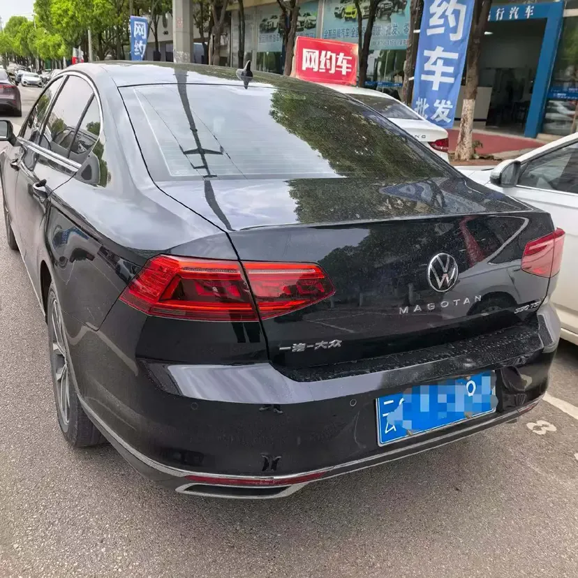 Volkswagen Magotan 330TSI DSG 30th Anniversary Edition 2022 — миниатюра 4