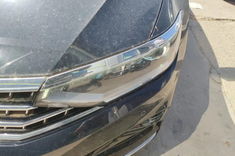 Volkswagen Magotan Magotan 2023 2 million commemorative edition 330TSI DSG luxury model 2023 — миниатюра 2