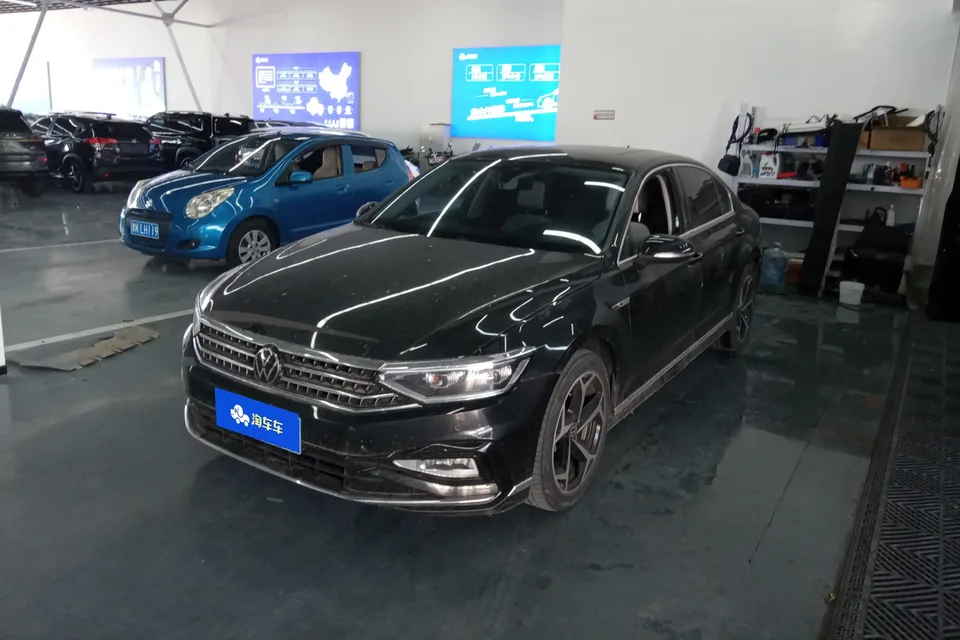 Volkswagen Magotan 2023