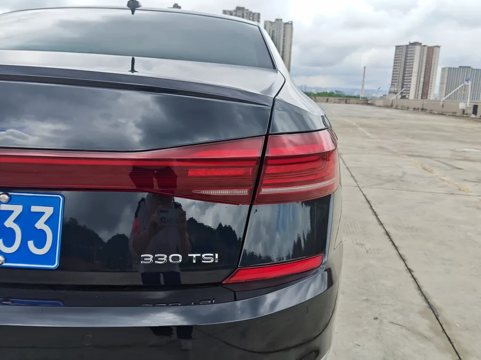 Volkswagen Passat facelift 330TSI Elite Edition 2023 — миниатюра 4