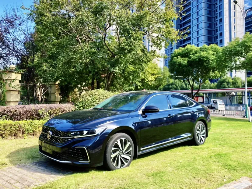 Volkswagen Passat 2022
