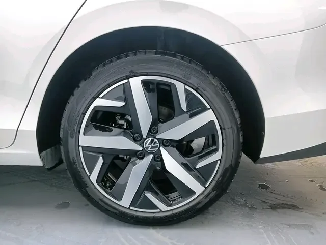 Volkswagen Lamando Lingdu 2024 Lingdu L 280TSI DSG Cool Edition 2024 — thumbnail 5