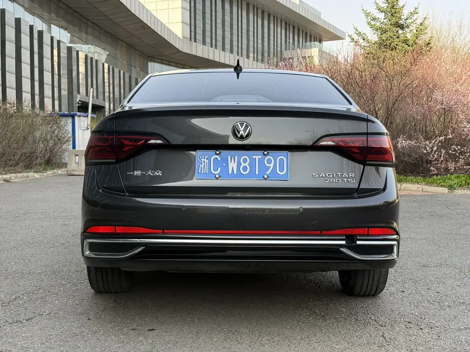 Volkswagen Sagitar 2023 Sagitar 280TSI DSG Beyond Edition 2022 — миниатюра 2