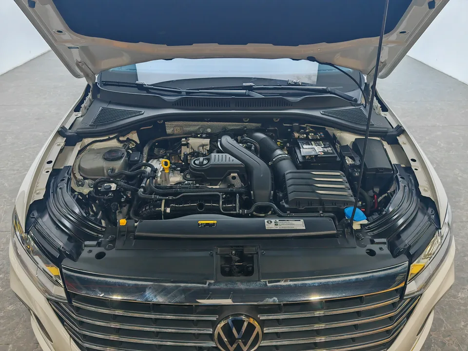 Volkswagen Lavida 300TSI DSG Full Edition 2024 — миниатюра 2