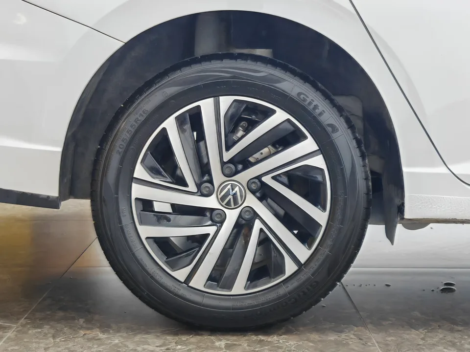 Volkswagen Lavida 300TSI DSG Full Edition 2024 — миниатюра 4