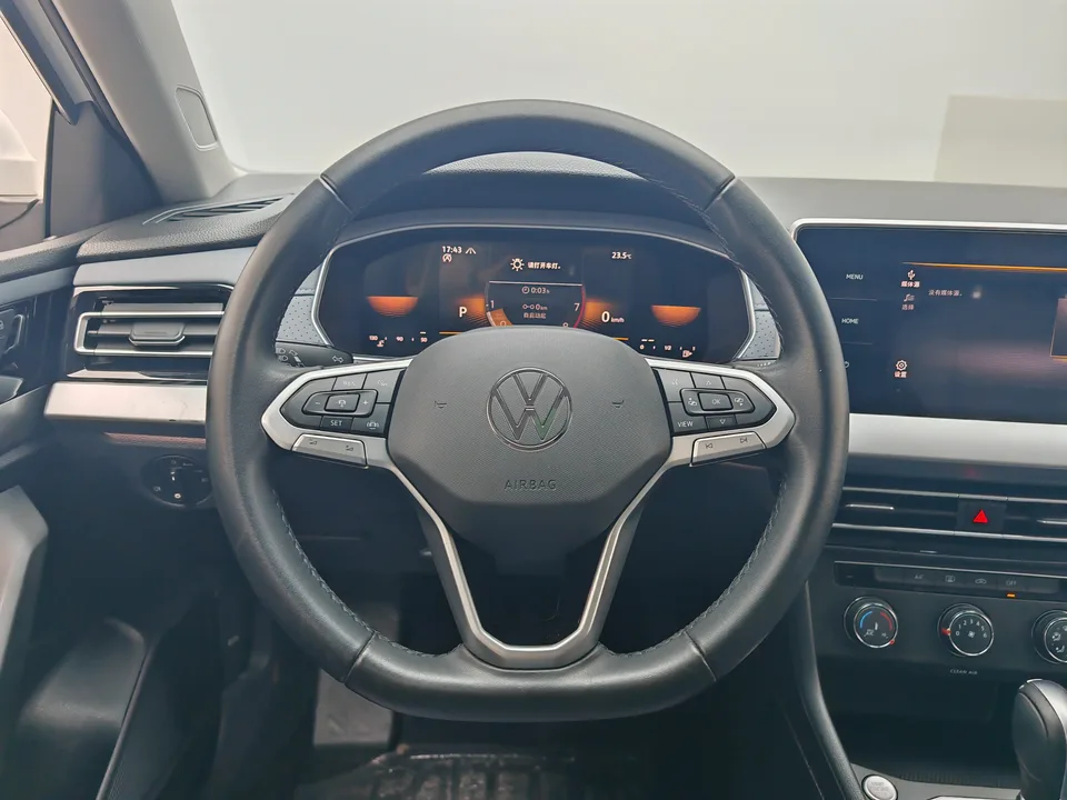 Volkswagen Lavida 300TSI DSG Full Edition 2024 — миниатюра 5