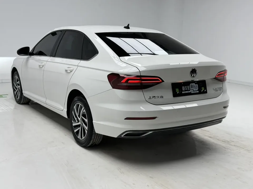 Volkswagen Lavida Lavida 2022 280TSI DSG Comfort Edition 2022 — миниатюра 2
