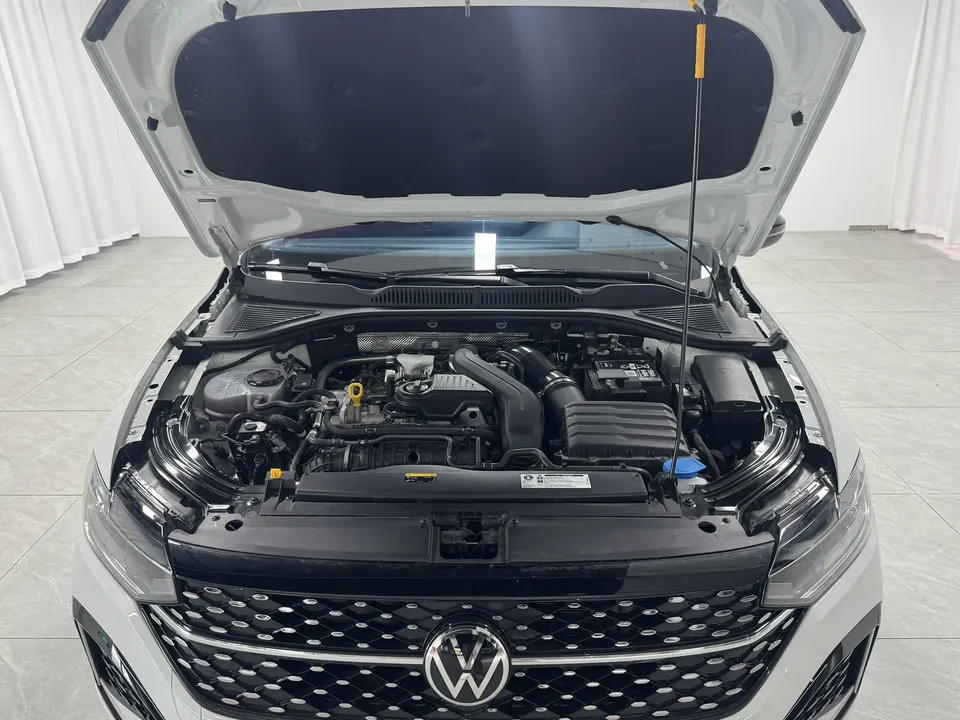 Volkswagen Lavida Lavida 2024 300TSI DSG Starry Sky Leading Edition 2025 — миниатюра 3