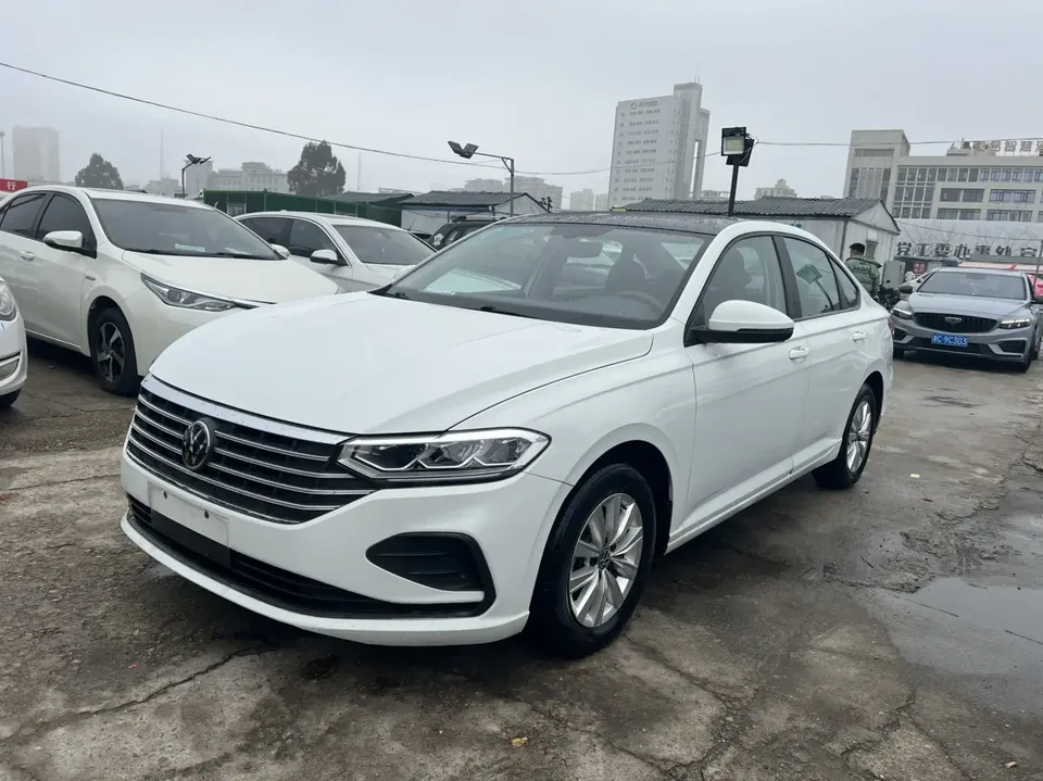 Volkswagen Lavida Lavida 2023 1.5L Automatic Fully Edition 2023 — photo 1, buy with delivery to Moscow