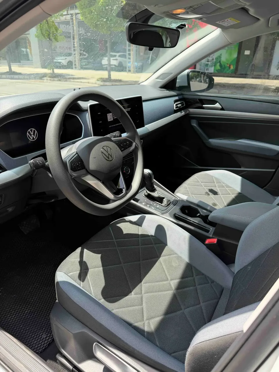 Volkswagen Lavida facelift 1.5L automatic 5 million version 2023 — миниатюра 5