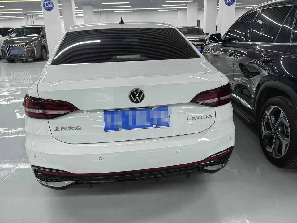 Volkswagen Lavida 1.5L Automatic Starry Sky 5 Million Edition 2024 — миниатюра 5