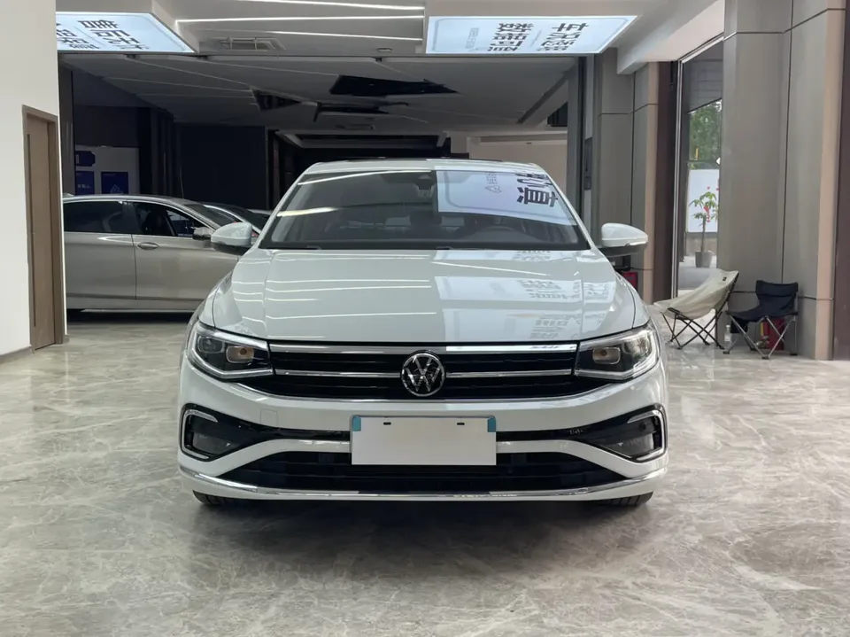 Volkswagen Bora 2023
