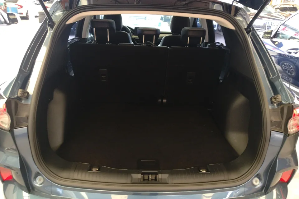 Ford Escape EcoBoost 245 2WD Leisure Edition 2022 — миниатюра 3
