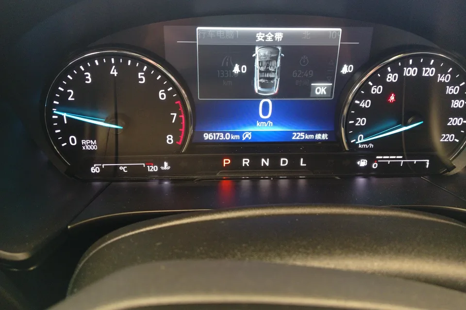 Ford Escape EcoBoost 245 2WD Leisure Edition 2022 — миниатюра 5