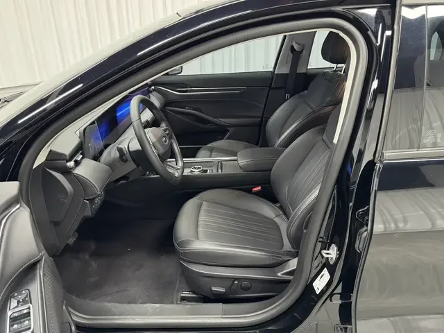 Ford Mondeo Mondeo 2025 EcoBoost 180 Luxury 2024 — миниатюра 5