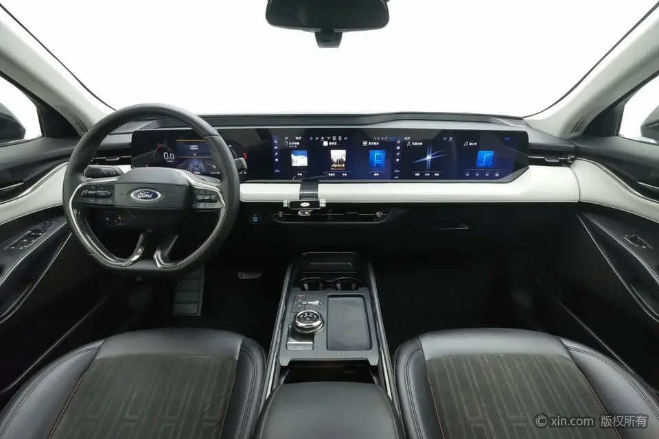 Ford Mondeo Mondeo EcoBoost 245 Luxury 2022 — миниатюра 3