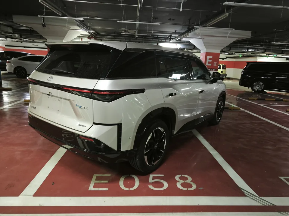 Toyota Bozhi 3X 520 Pro+ LiDAR Edition 2025 — миниатюра 2