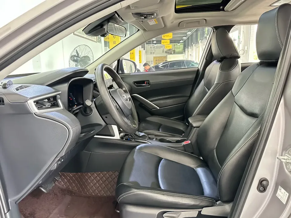 Toyota CorollaCross 2.0L CVT Elite Edition 2024 — миниатюра 4