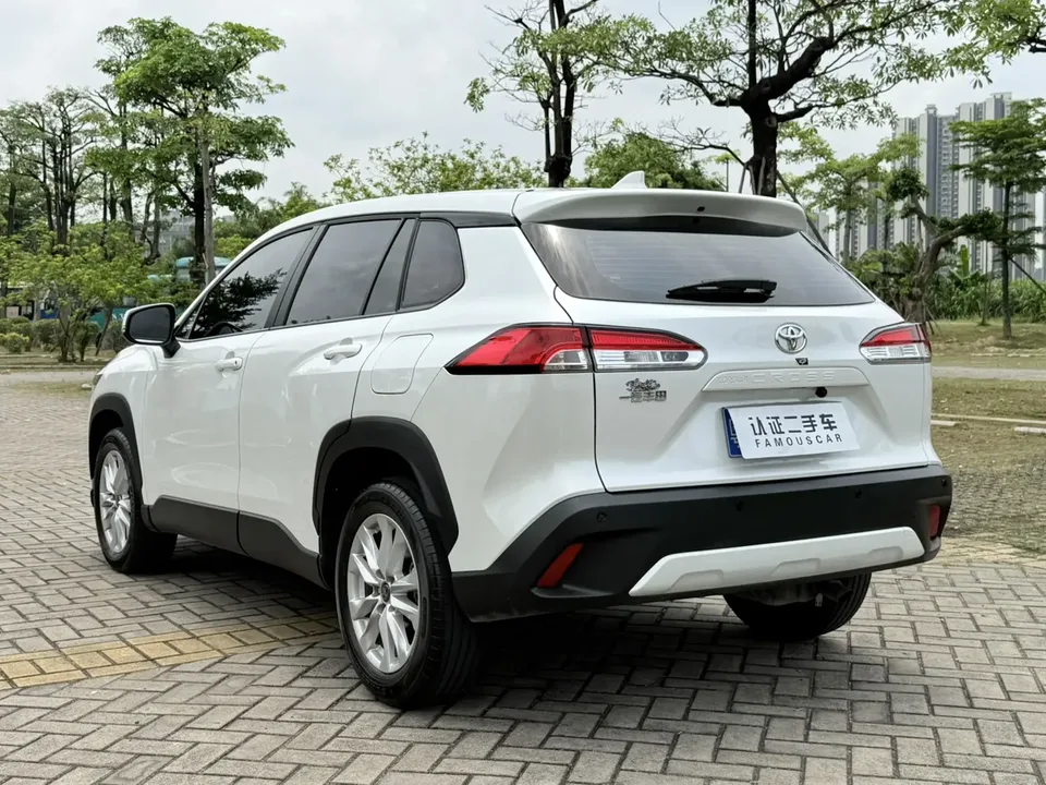Toyota CorollaCross 2.0L CVT Pioneer Edition 2024 — миниатюра 2