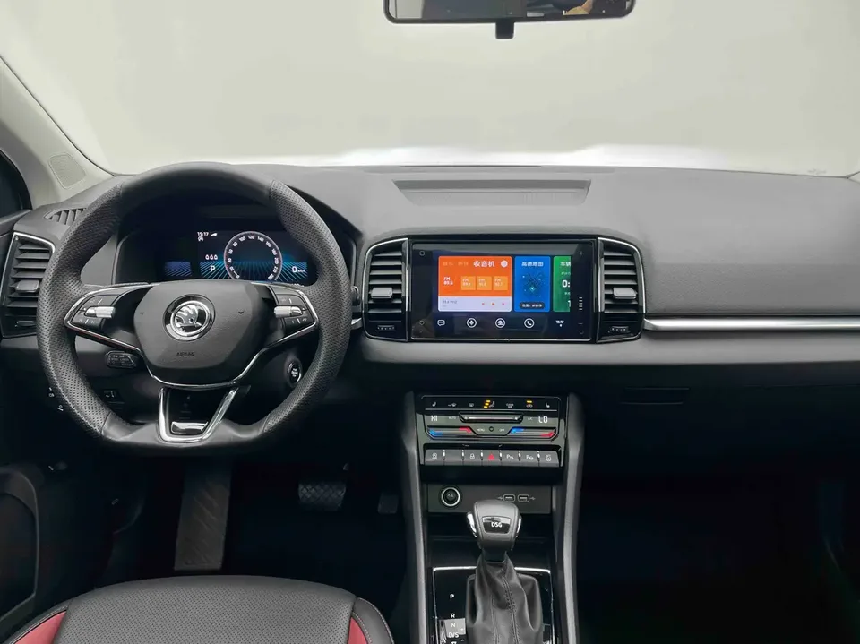 Skoda Karoq TSI280 Luxury Edition 2022 — миниатюра 4