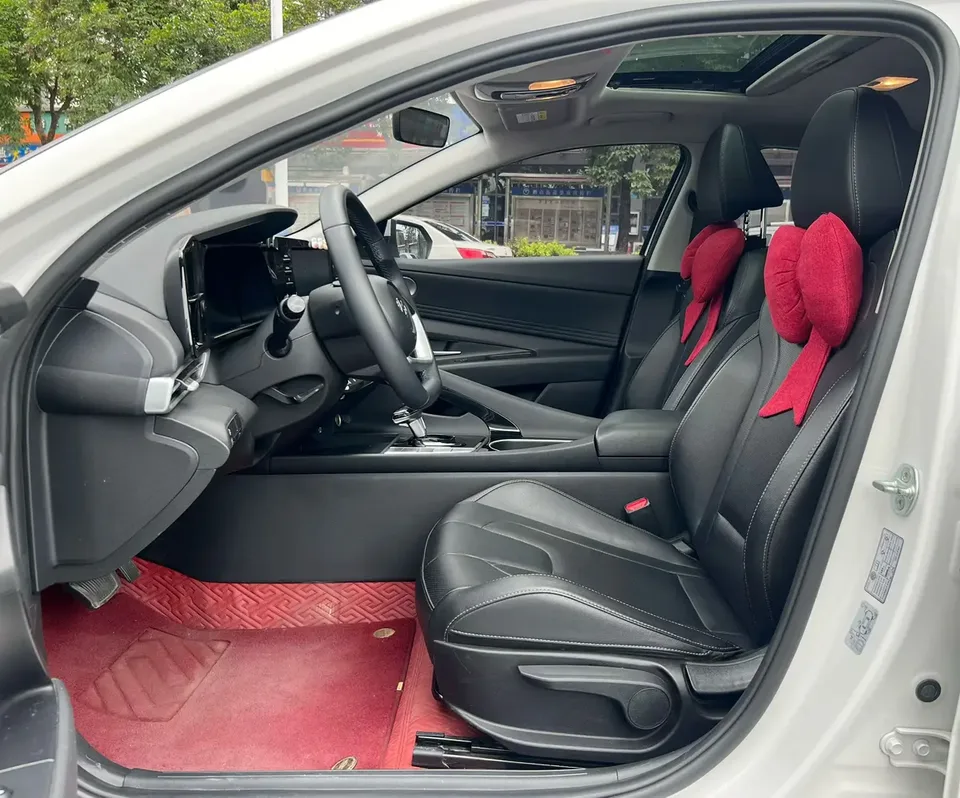 Hyundai Elantra 1.5L CVT GLX Elite Edition 2023 — миниатюра 3
