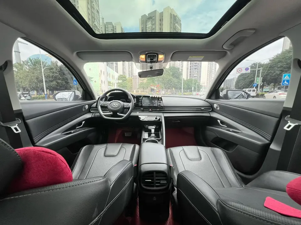 Hyundai Elantra 1.5L CVT GLX Elite Edition 2023 — миниатюра 5
