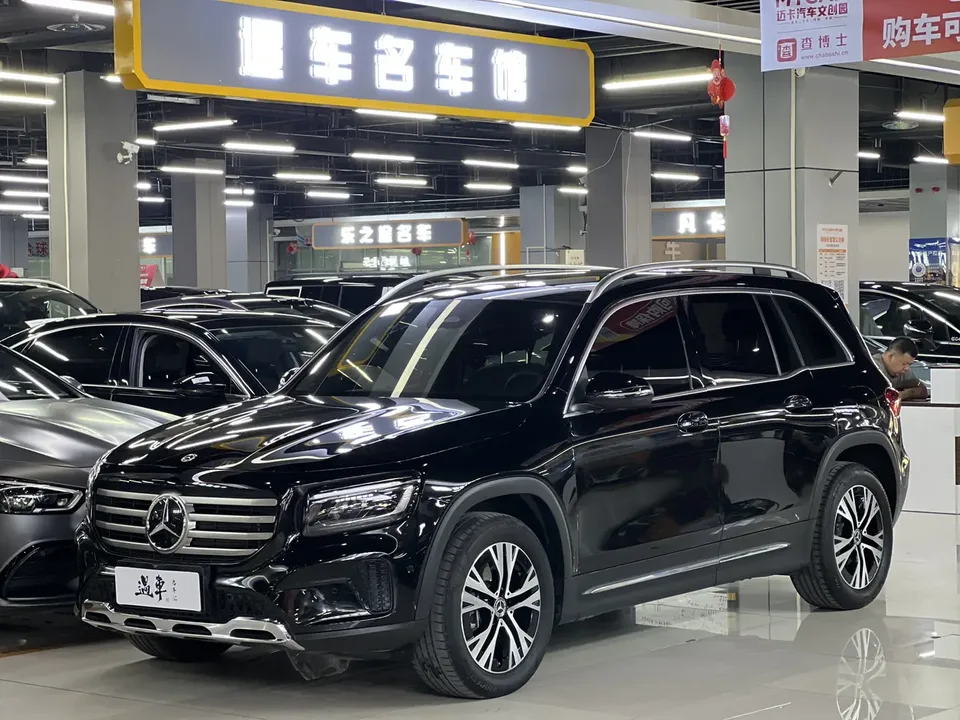 Mercedes-Benz GLB-Class 2023