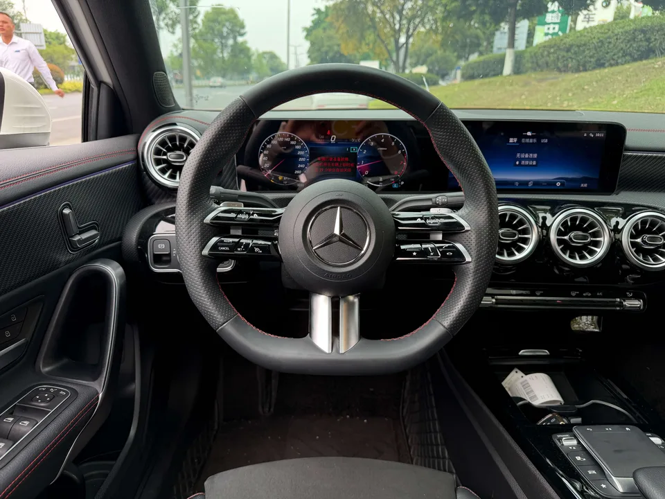 Mercedes-Benz Mercedes Benz A Class Mercedes-Benz A-Class 2023 A 200 L Sports Sedan Fashion Edition 2023 — миниатюра 3