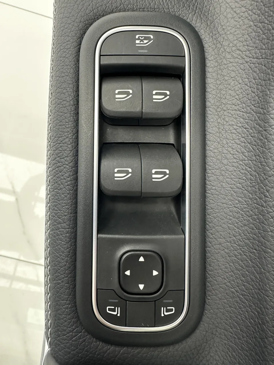 Mercedes-Benz Mercedes Benz A Class Mercedes-Benz A-Class 2023 A 180 L 2023 — миниатюра 3