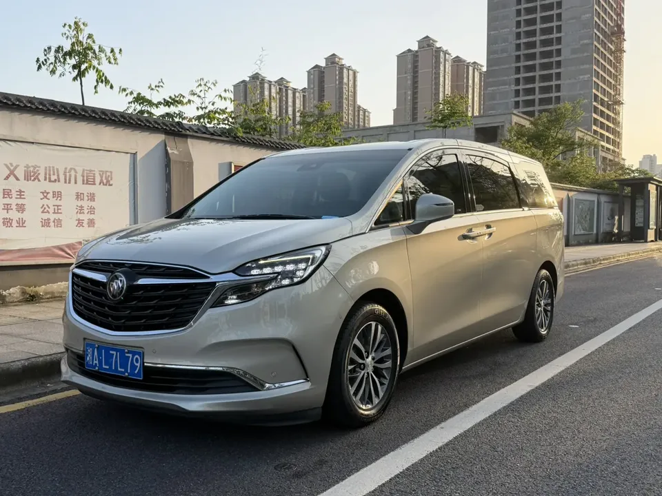 Buick GL8 2022