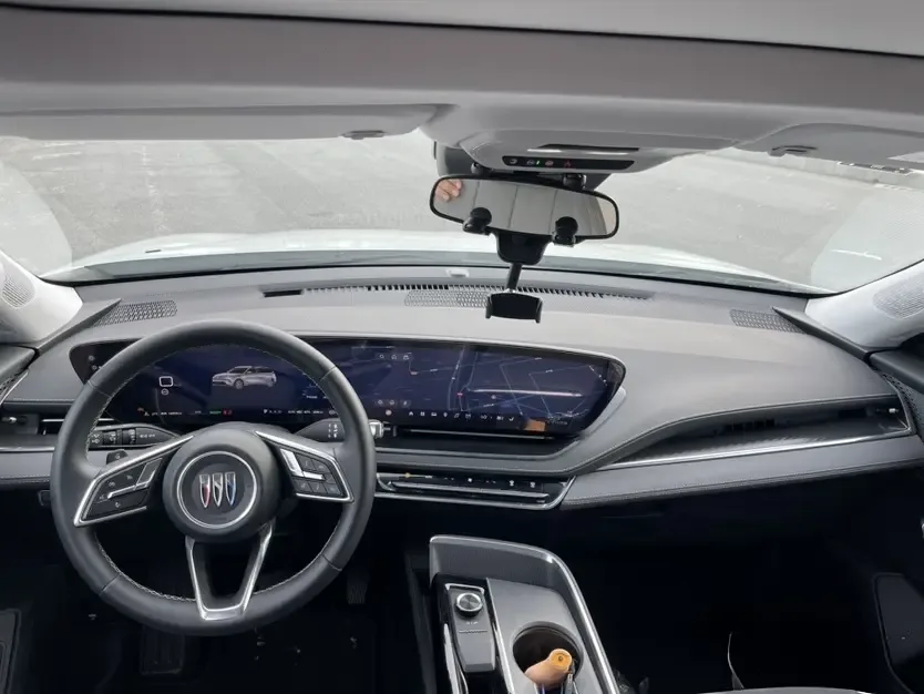 Buick E5 620KM Premium Edition 2025 — миниатюра 2