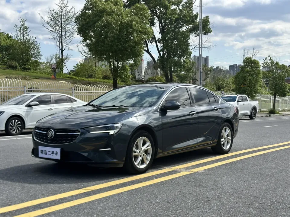 Buick Majesty 2022