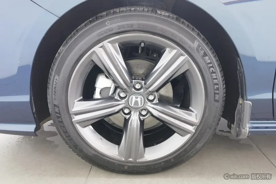 Honda Inspire 260TURBO Exquisite Edition 2023 — миниатюра 5